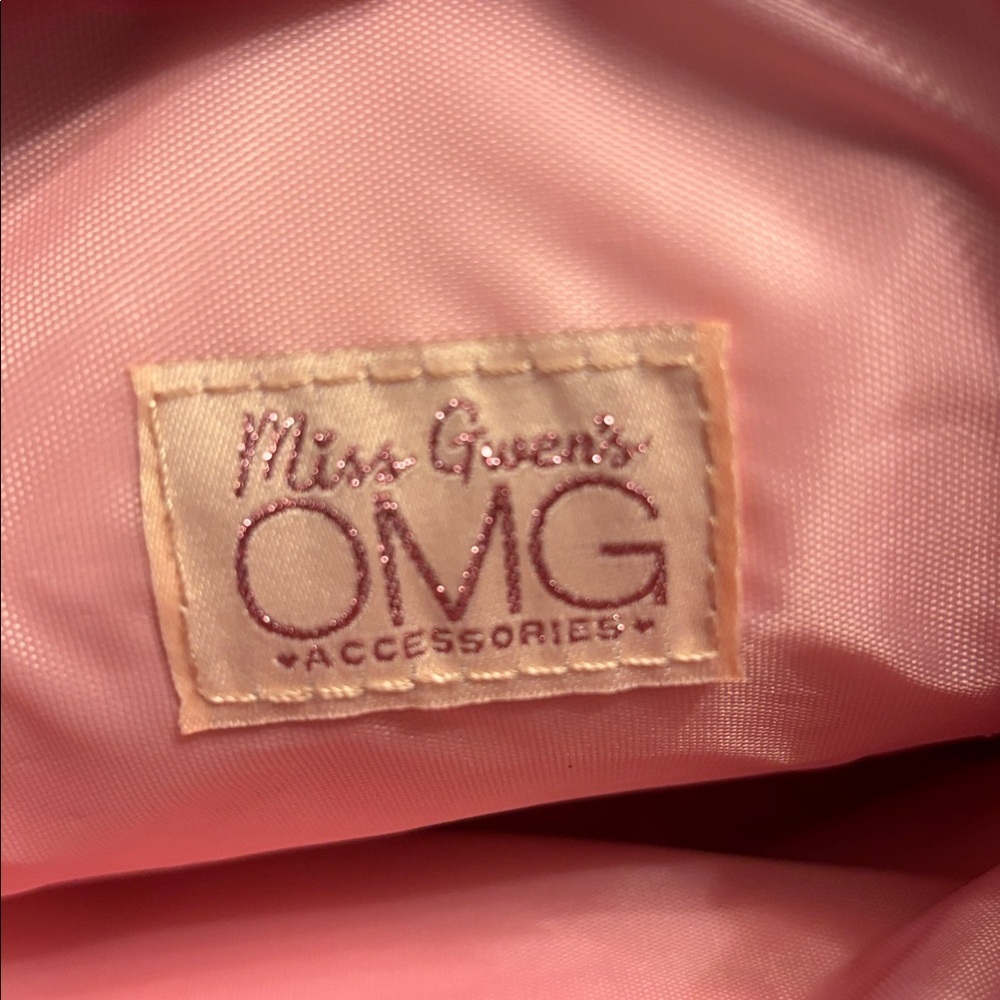 Miss Gwen’s OMG accessories bikini wristlet - Picture 2 of 4